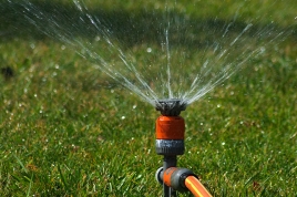 irrigation_fotolia_1423724l_igor_zhorov.jpg